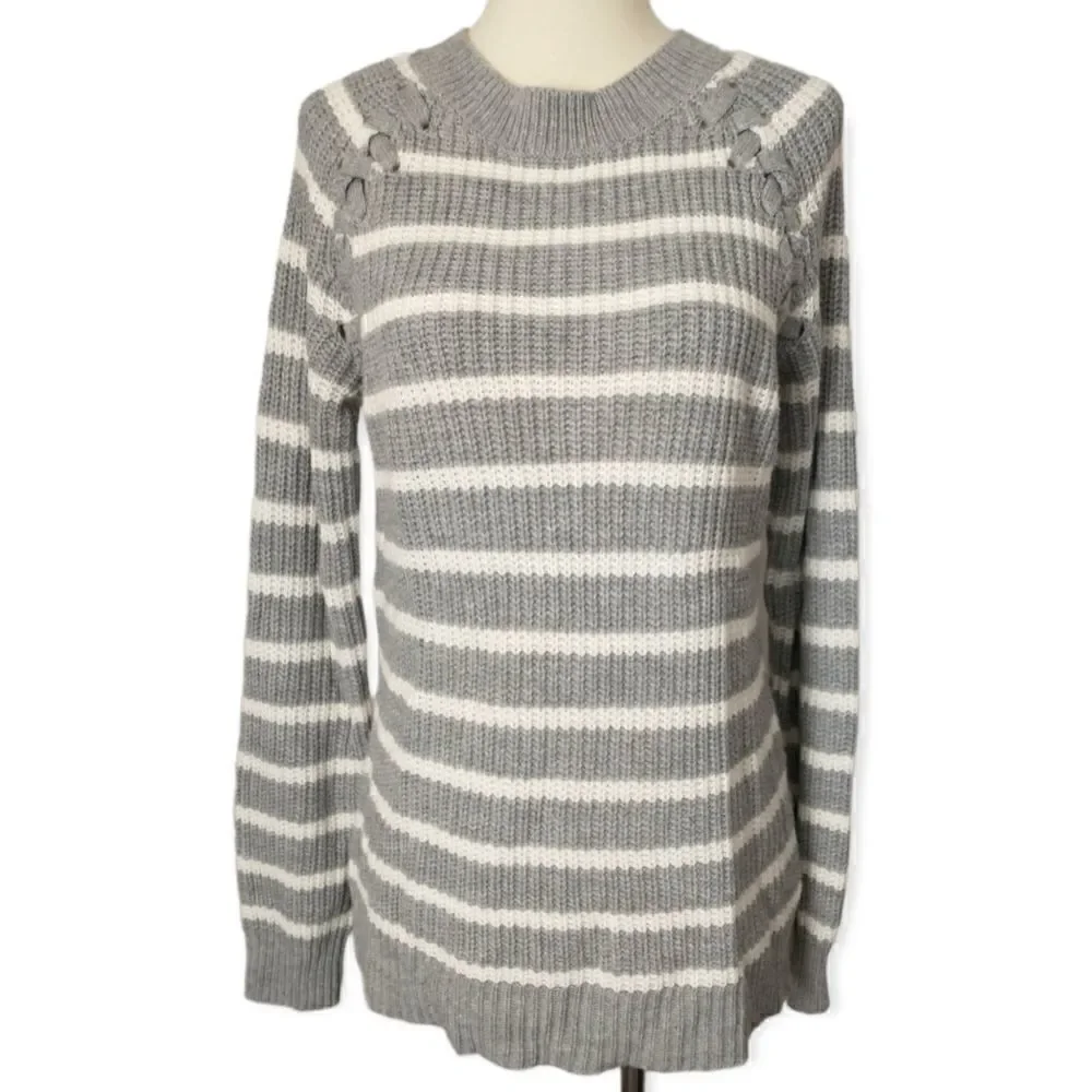 SO Fisherman Sweater M Striped Chunky Lace Up Shoulder Cozy Gray‎ White Relaxed